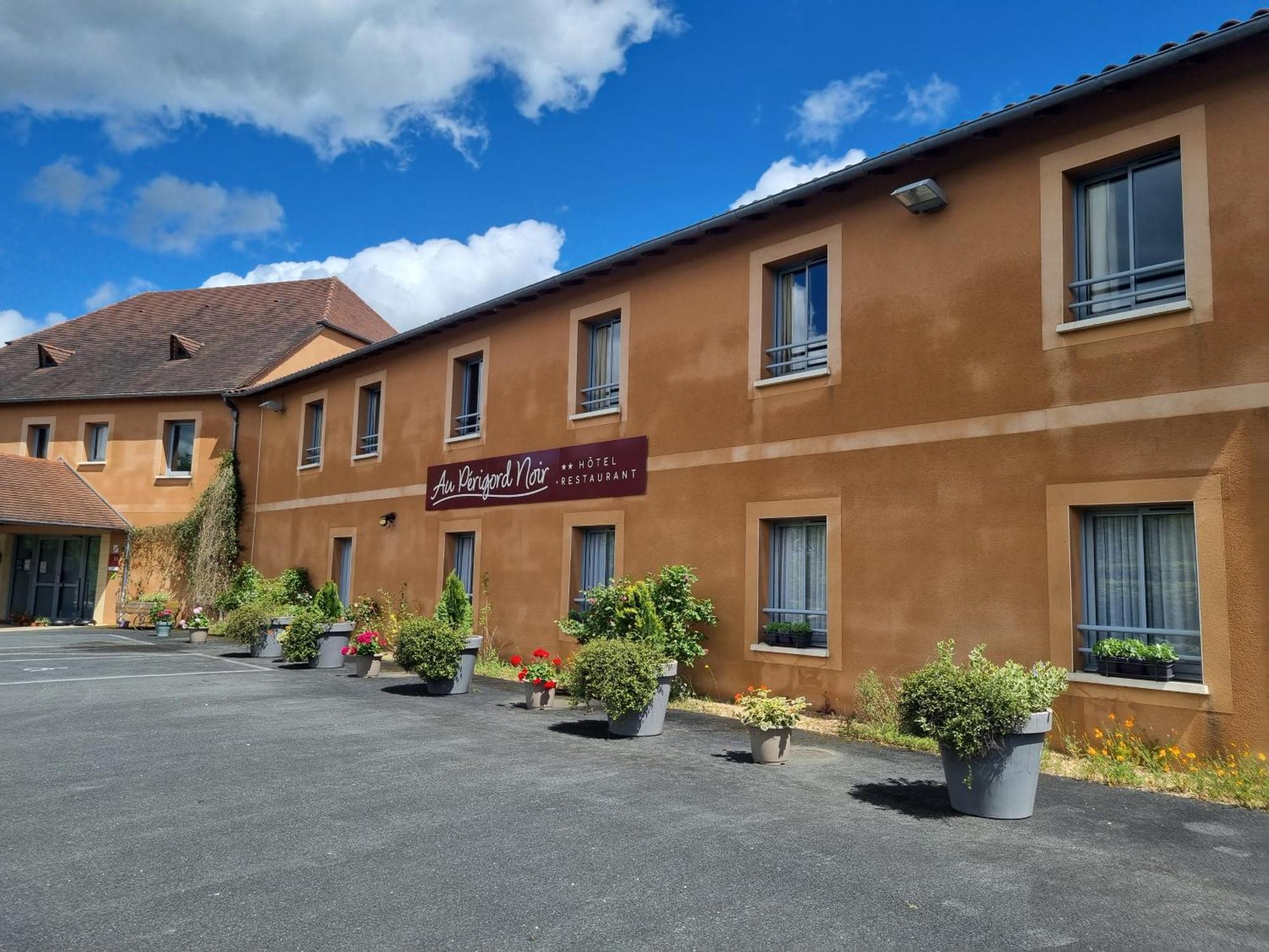 Au Perigord Noir Otel Hautefort Dış mekan fotoğraf